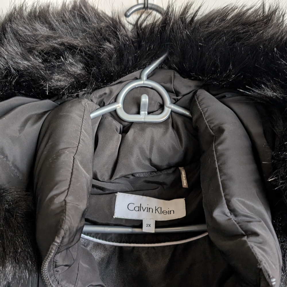 Calvin Klein Black Puffer Coat with Faux Fur Trim